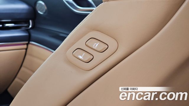Genesis GV80 2020 — photo 29