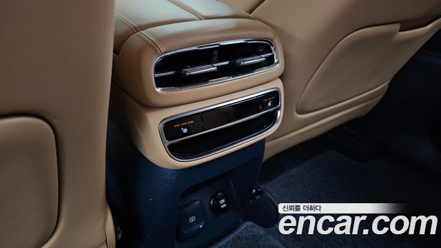 Genesis GV80 2020 — photo 33