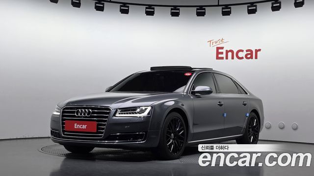 Audi A8 2016 — photo 1