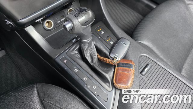Kia K5 2014 — photo 9
