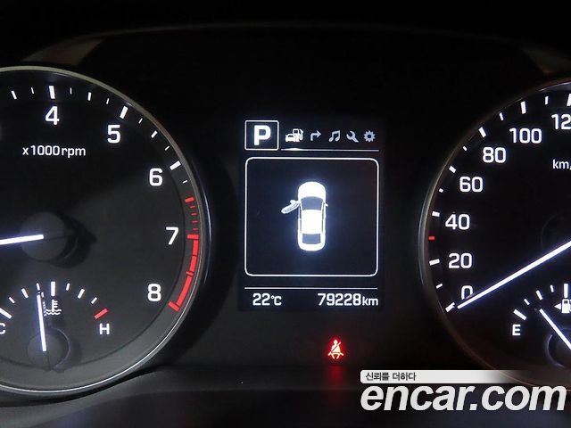 Hyundai AVANTE 2016 — photo 8
