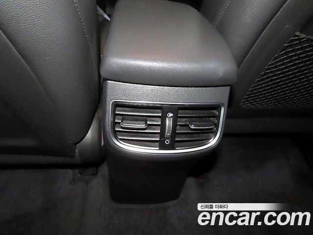 Hyundai AVANTE 2016 — photo 18