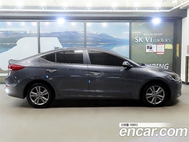 Hyundai AVANTE 2016 — photo 20