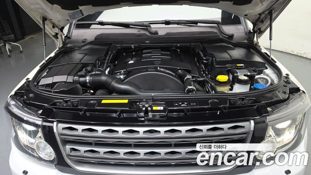 Land Rover Discovery 2016 — photo 6