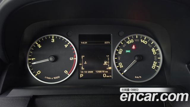 Land Rover Discovery 2016 — photo 8