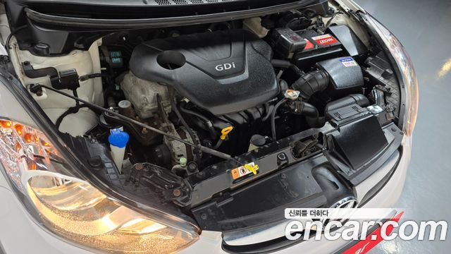 Hyundai AVANTE 2012 — photo 6