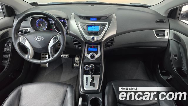 Hyundai AVANTE 2012 — photo 10