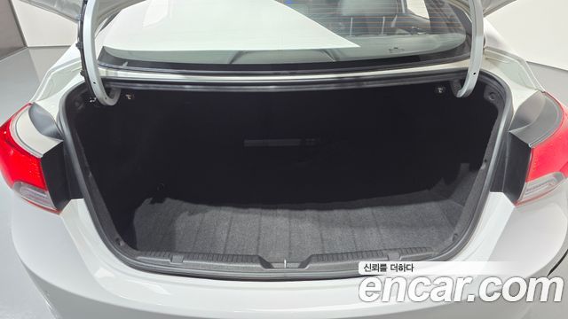 Hyundai AVANTE 2012 — photo 26