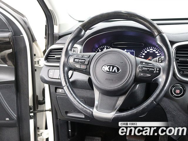 Kia Sorento 2016 — photo 15