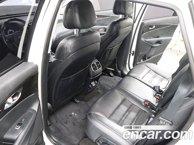 Kia Sorento 2016 — photo 16