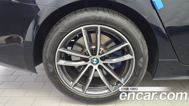 BMW 5-Series 2023 — photo 5