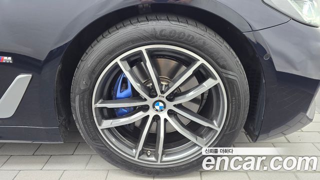 BMW 5-Series 2023 — photo 7