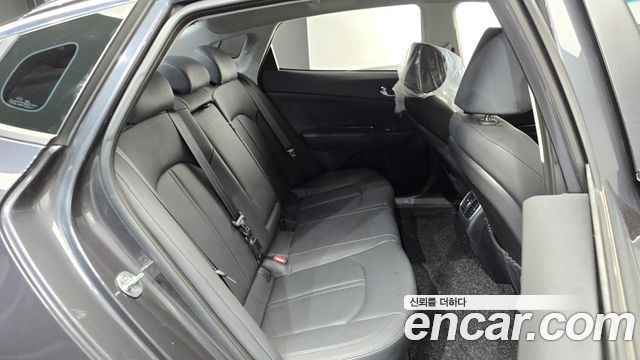 Kia K5 2019 — photo 11