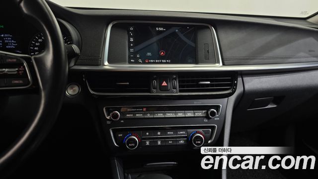 Kia K5 2019 — photo 12