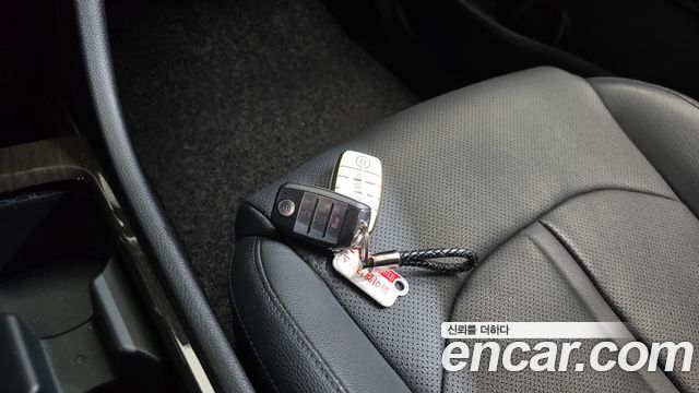 Kia K5 2019 — photo 16