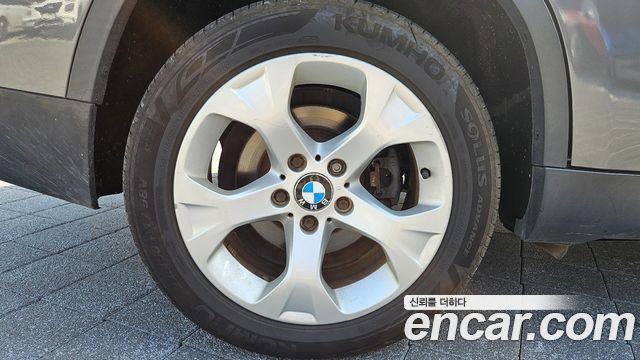 BMW X1 2014 — photo 16