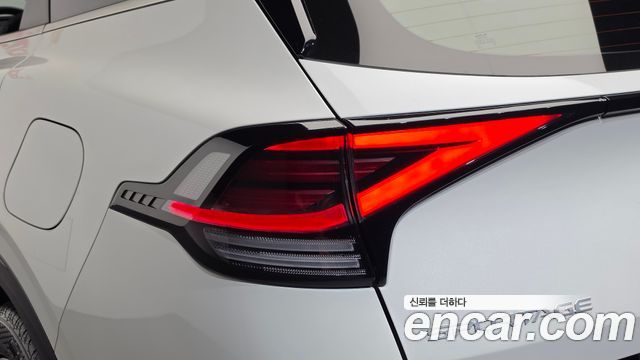 Kia Sportage 2023 — photo 9