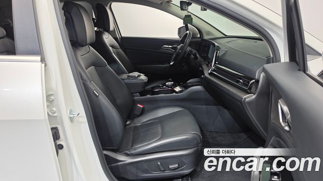 Kia Sportage 2023 — photo 16