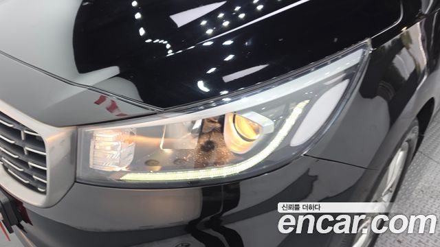 Kia Canival 2020 — photo 8