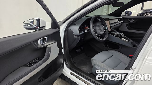 Polestar Polestar 2 2022 — photo 13