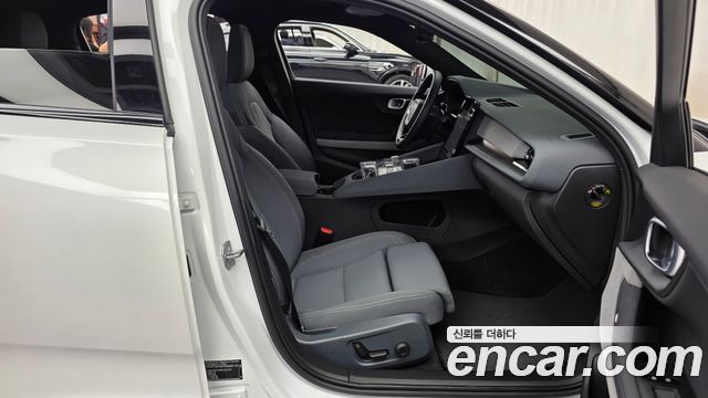 Polestar Polestar 2 2022 — photo 17