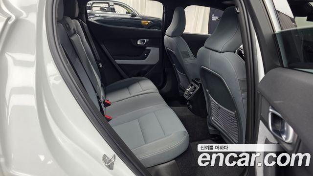 Polestar Polestar 2 2022 — photo 18