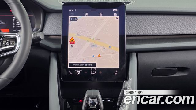 Polestar Polestar 2 2022 — photo 20