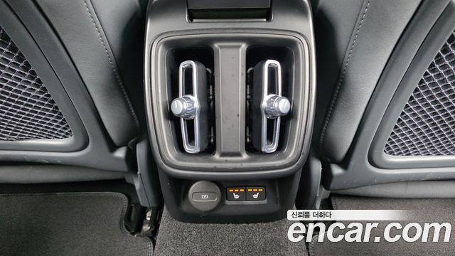 Polestar Polestar 2 2022 — photo 24