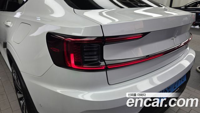 Polestar Polestar 2 2022 — photo 9