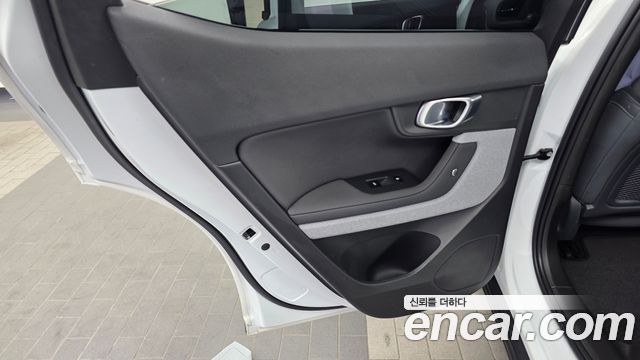 Polestar Polestar 2 2022 — photo 15