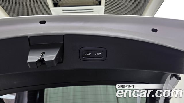 Polestar Polestar 2 2022 — photo 31