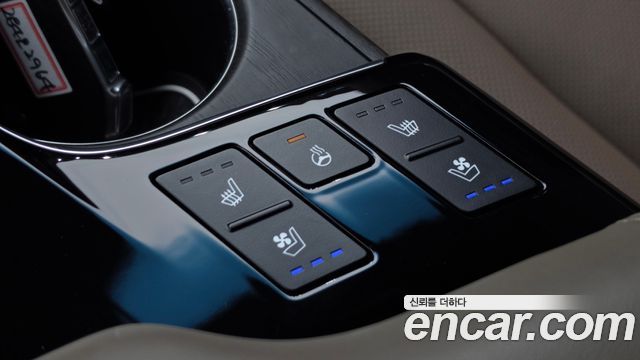 Kia K8 2022 — photo 18
