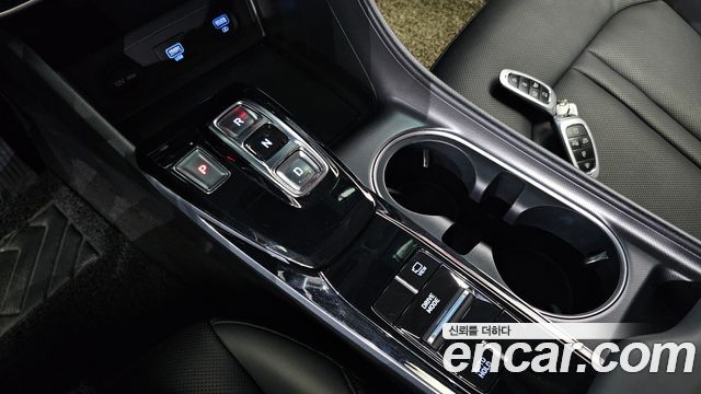 Hyundai Sonata 2022 — photo 9