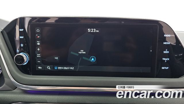 Hyundai Sonata 2022 — photo 17