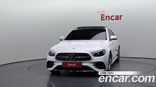 Mercedes-Benz E-Class 2022 — photo 3