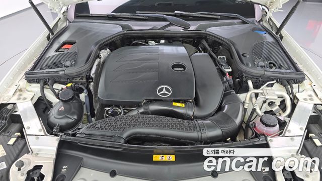 Mercedes-Benz E-Class 2022 — photo 6