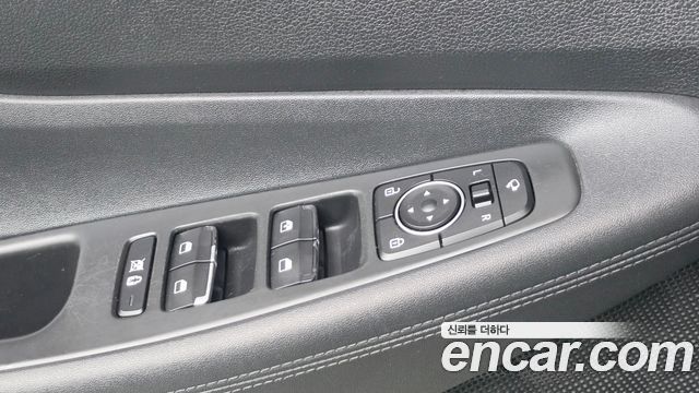 Hyundai Santafe 2019 — photo 17