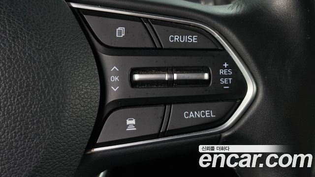 Hyundai Santafe 2019 — photo 21