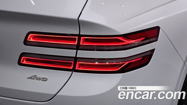 Genesis GV80 2025 — photo 9