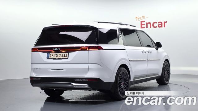 Kia Canival 2022 — photo 2