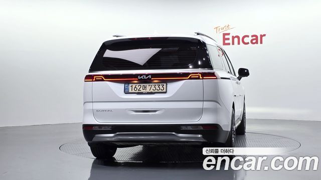 Kia Canival 2022 — photo 4