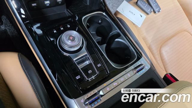 Kia Canival 2022 — photo 12