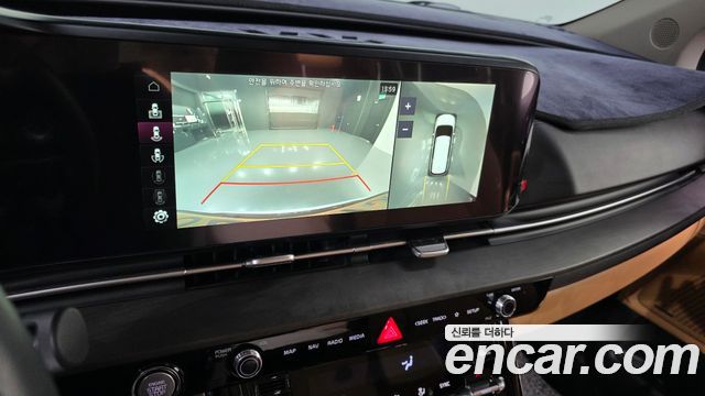 Kia Canival 2022 — photo 22