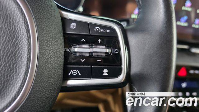 Kia Canival 2022 — photo 24