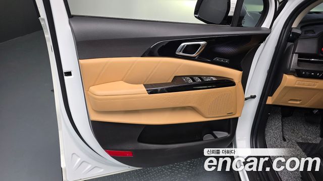 Kia Canival 2022 — photo 14