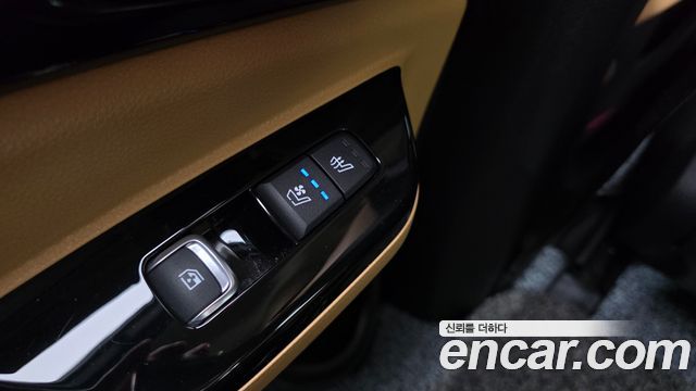 Kia Canival 2022 — photo 31