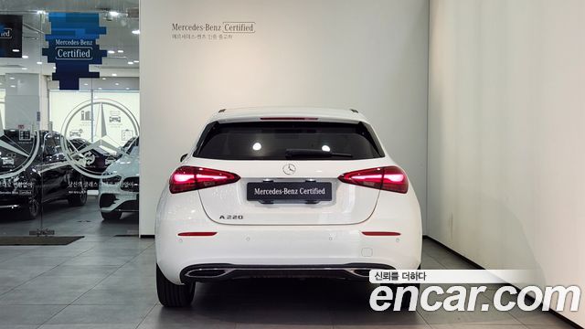 Mercedes-Benz A-Class 2026 — photo 4