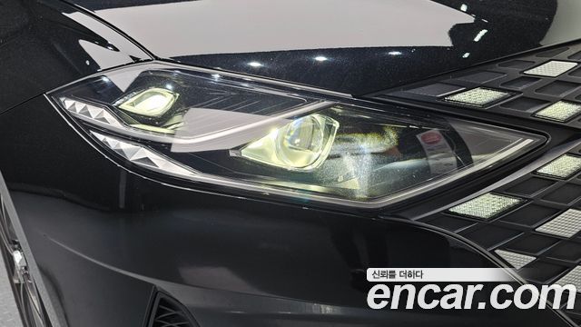 Hyundai Grandeur 2023 — photo 8
