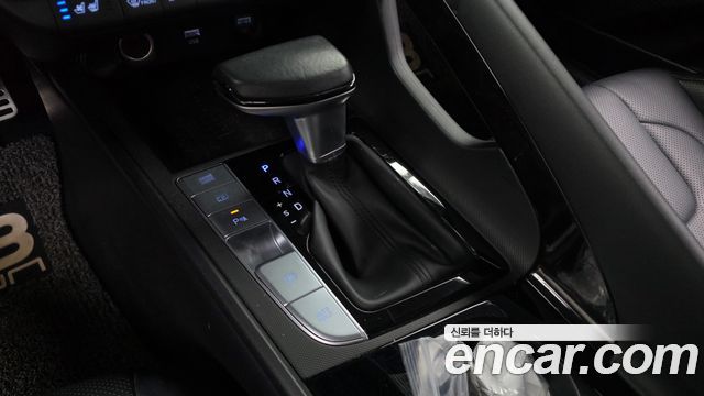 Hyundai AVANTE 2021 — photo 12