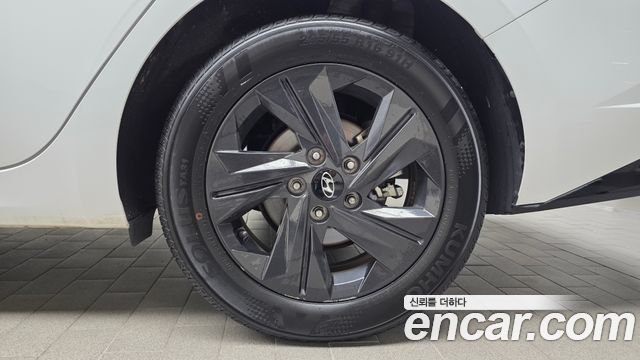 Hyundai AVANTE 2021 — photo 7
